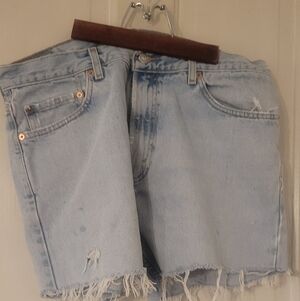 Levis 501 lght Wash Denim Cutoff Shorts - Distressed Fringe Hem 34 waist